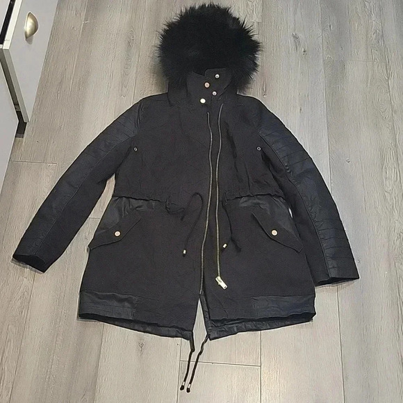 ATTENTION Black Detachable Lining Coat - Picture 1 of 16